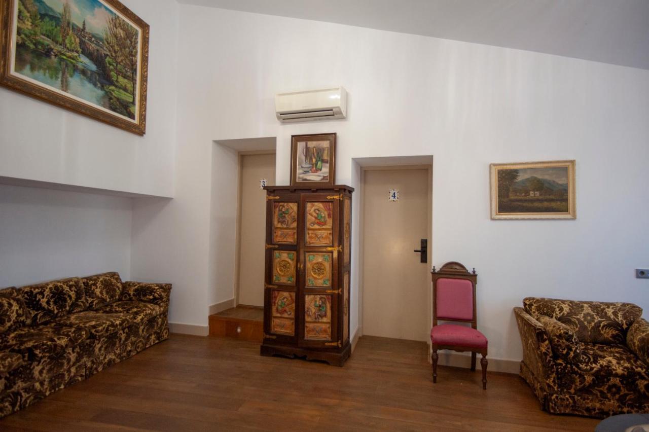 Hotel Aires De L'Emporda Vilacolum Buitenkant foto