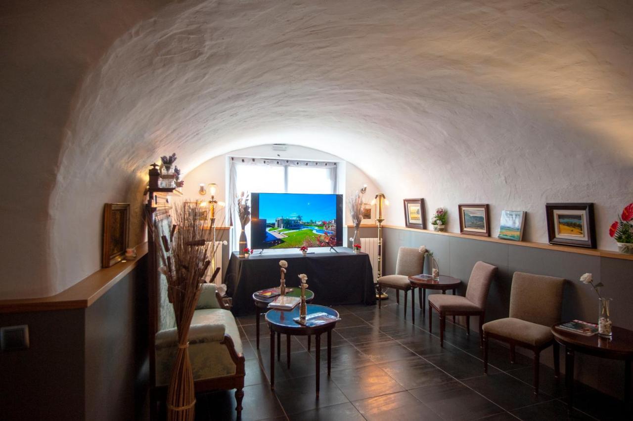 Hotel Aires De L'Emporda Vilacolum Buitenkant foto